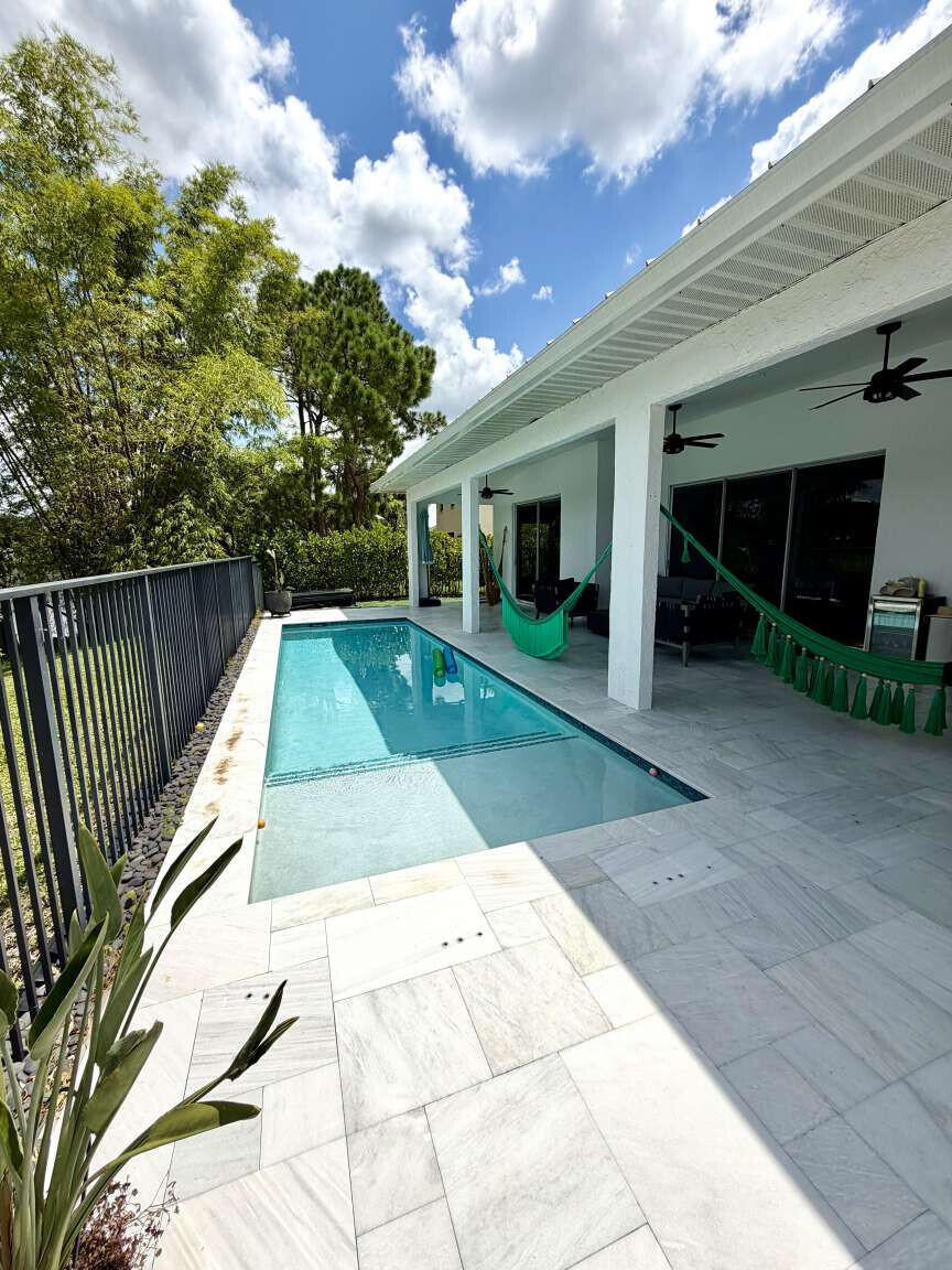 120 SARATOGA, Royal Palm Beach FL 33411