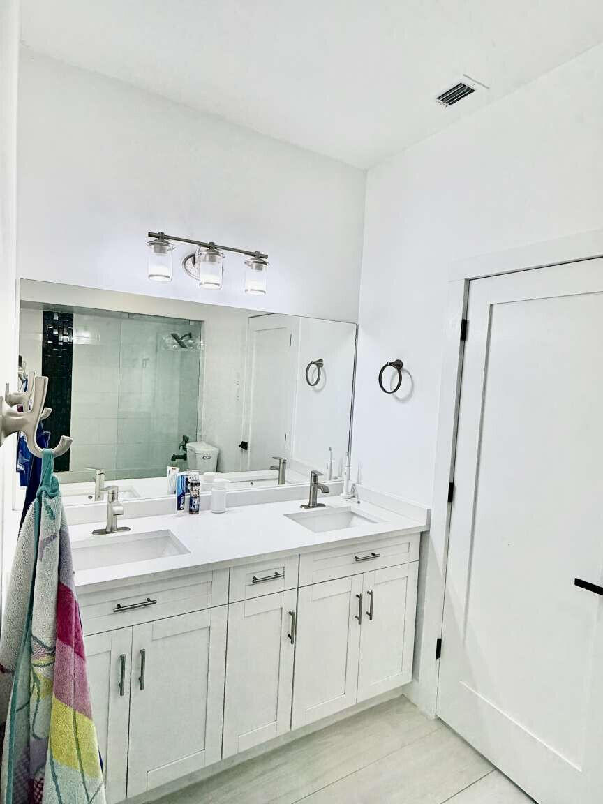 120 SARATOGA, Royal Palm Beach FL 33411