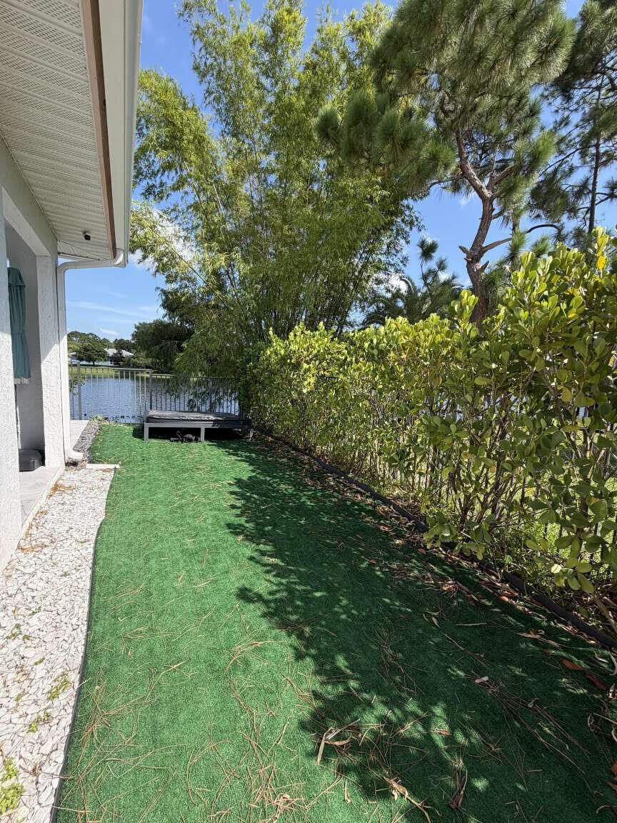 120 SARATOGA, Royal Palm Beach FL 33411