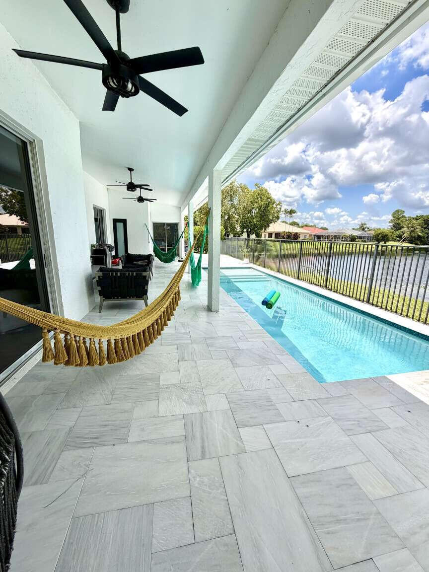 120 SARATOGA, Royal Palm Beach FL 33411