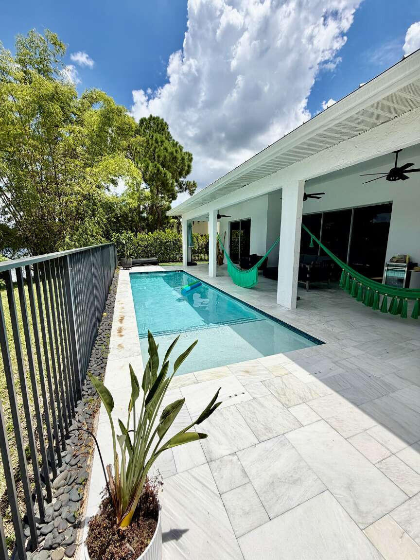 120 SARATOGA, Royal Palm Beach FL 33411