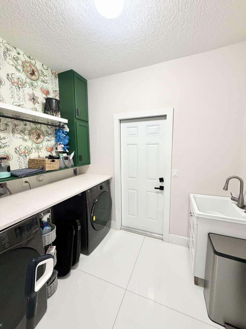 120 SARATOGA, Royal Palm Beach FL 33411