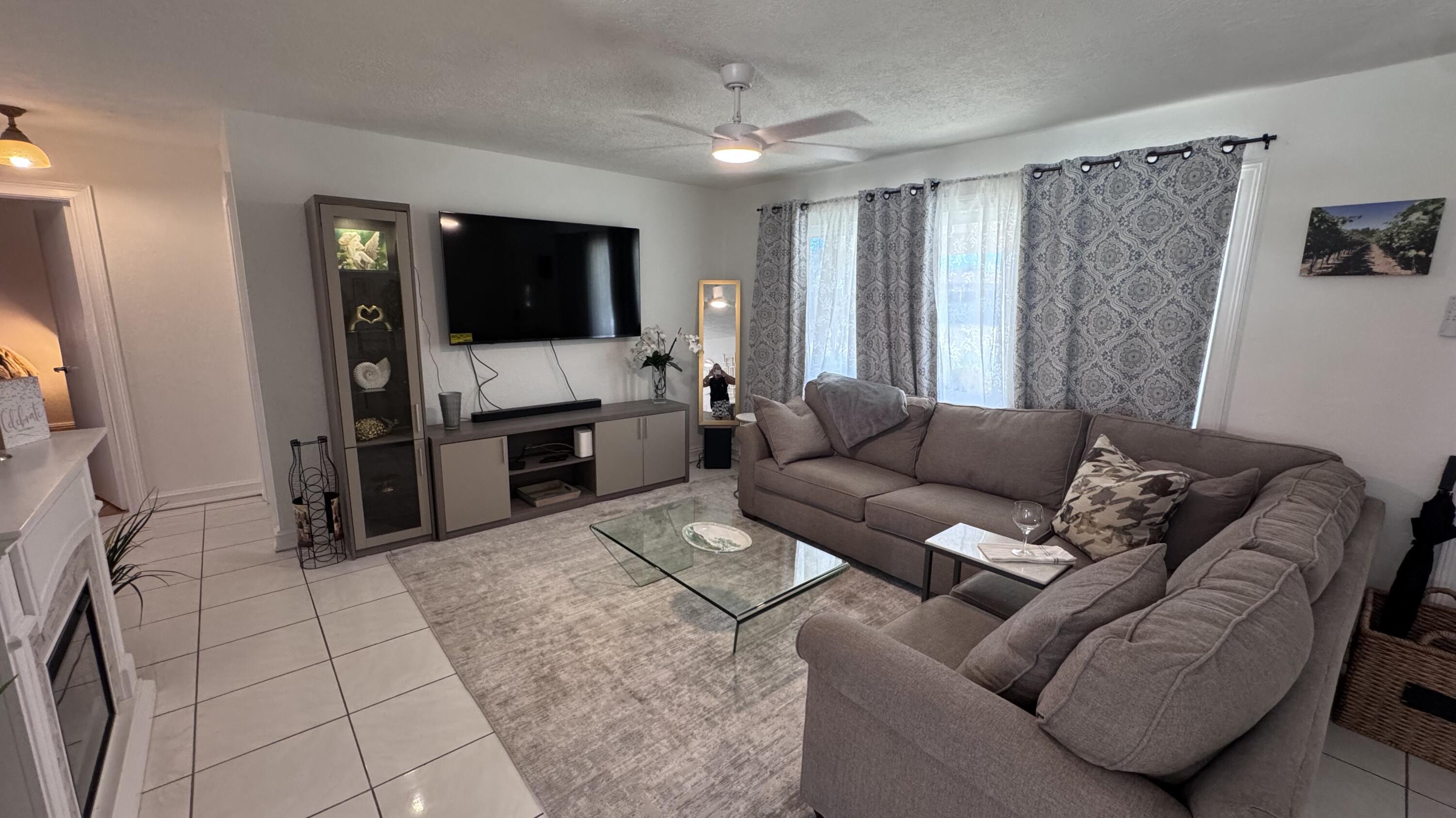 13 SW 13th, Deerfield Beach FL 33441