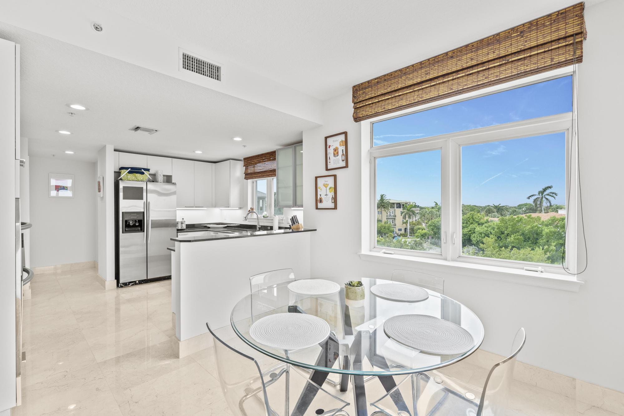 309 E OCEAN #304, Lantana FL 33462