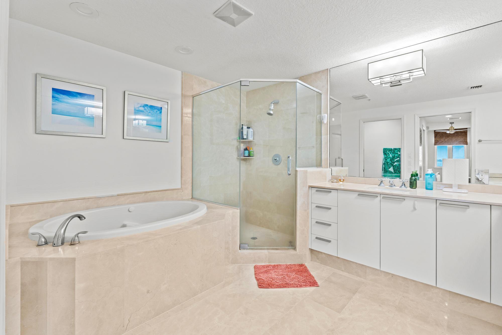 309 E OCEAN #304, Lantana FL 33462
