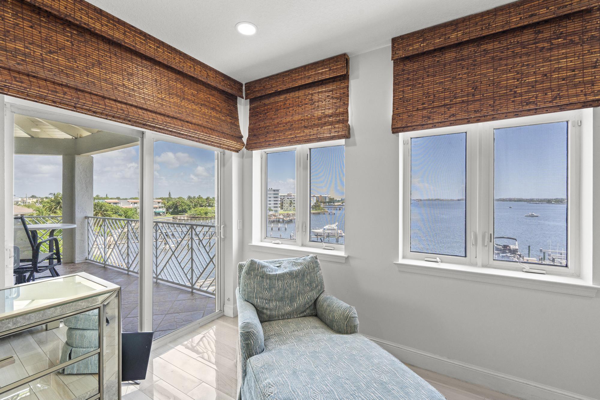 309 E OCEAN #304, Lantana FL 33462