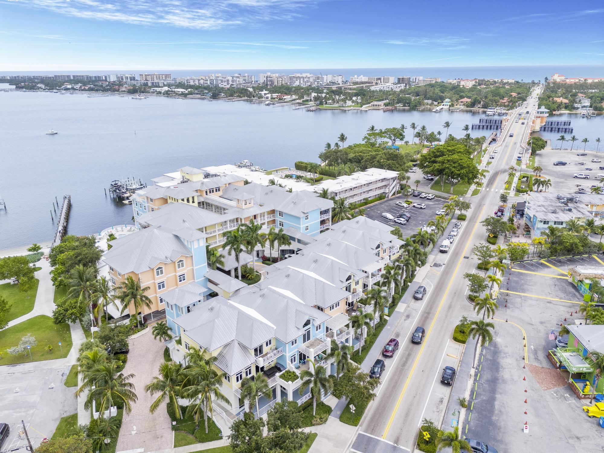 309 E OCEAN #304, Lantana FL 33462