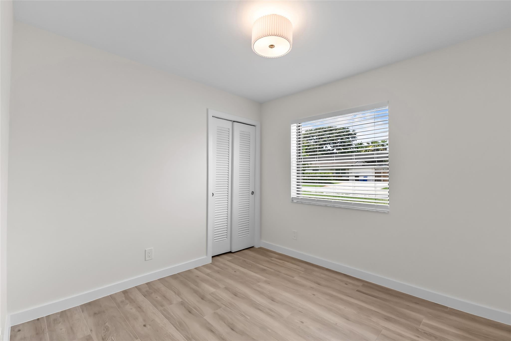 908 LIGHTHOUSE, North Palm Beach FL 33408