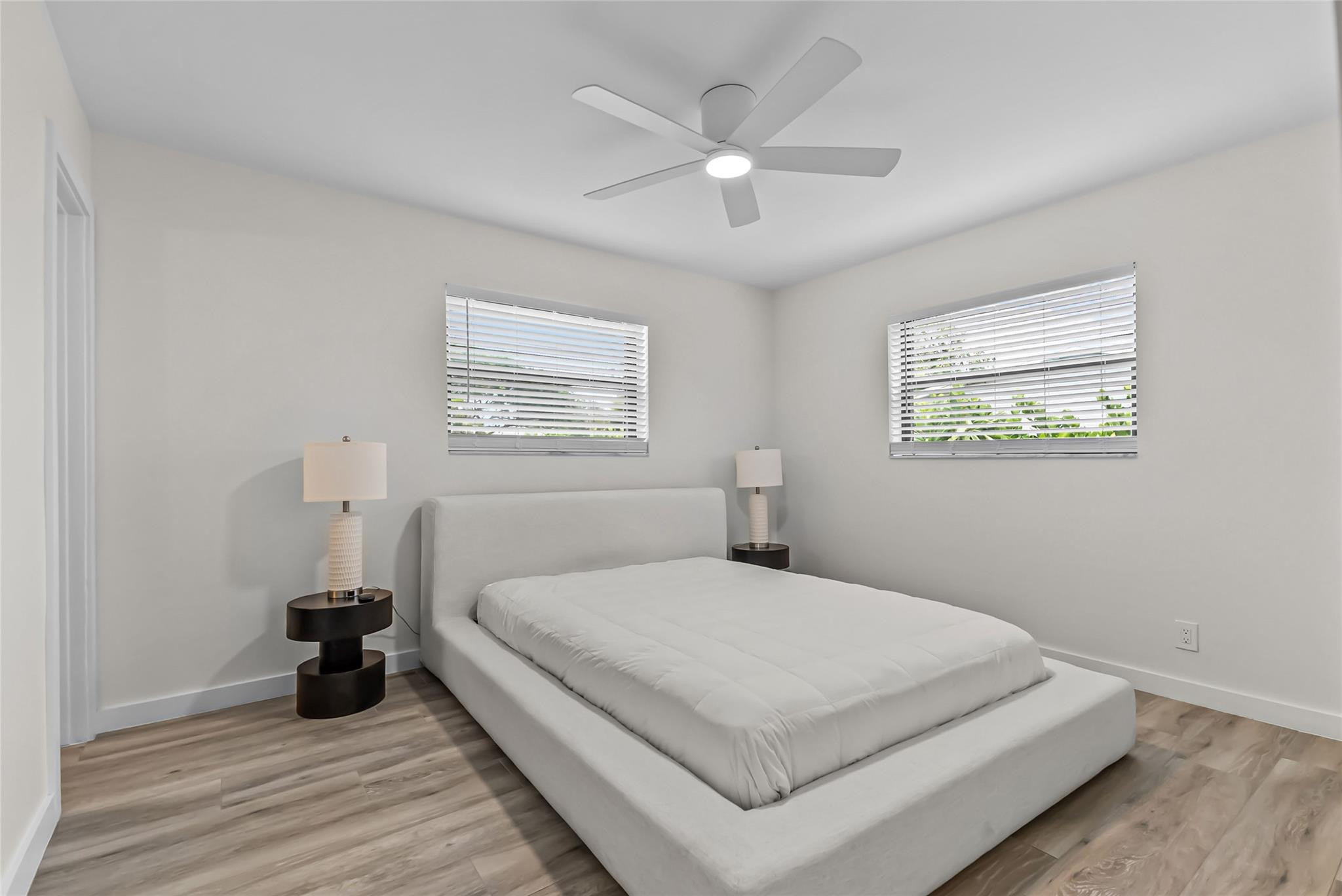 908 LIGHTHOUSE, North Palm Beach FL 33408