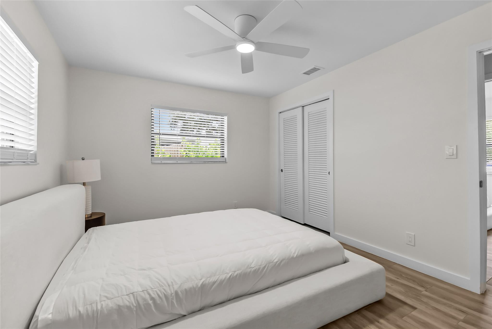 908 LIGHTHOUSE, North Palm Beach FL 33408