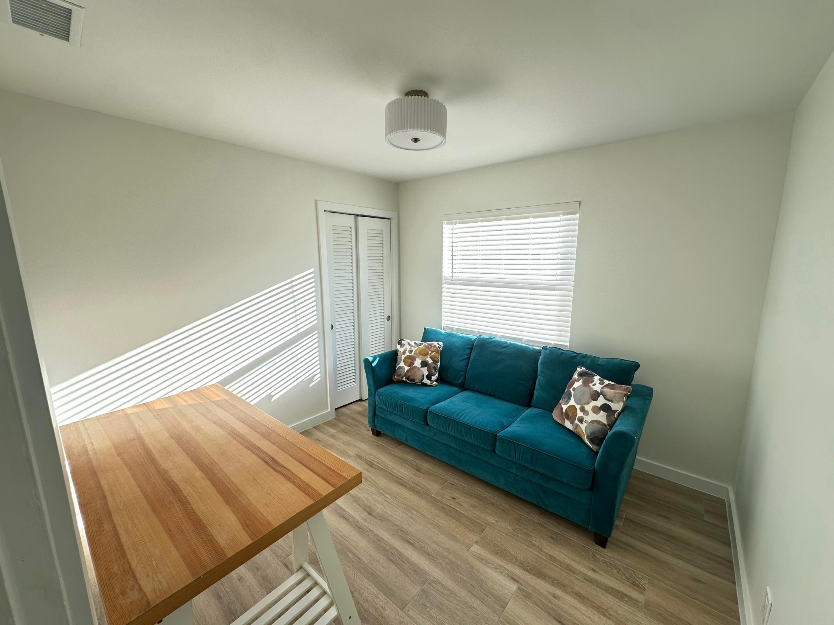 908 LIGHTHOUSE, North Palm Beach FL 33408