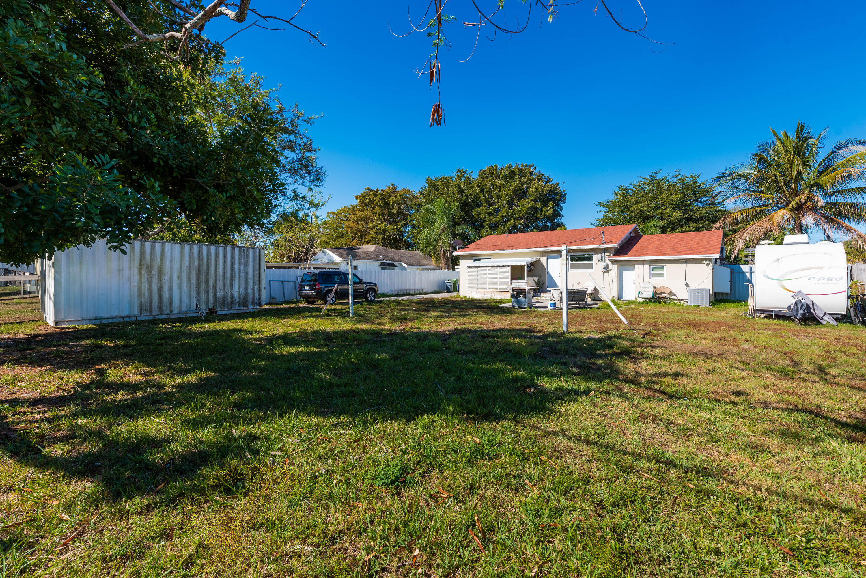 3914 SERUBI, Palm Springs FL 33461
