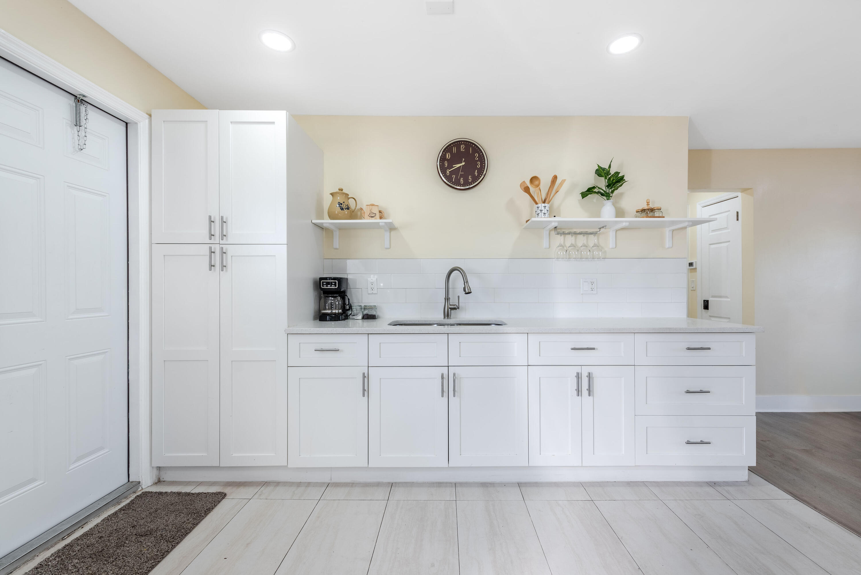 3914 SERUBI, Palm Springs FL 33461