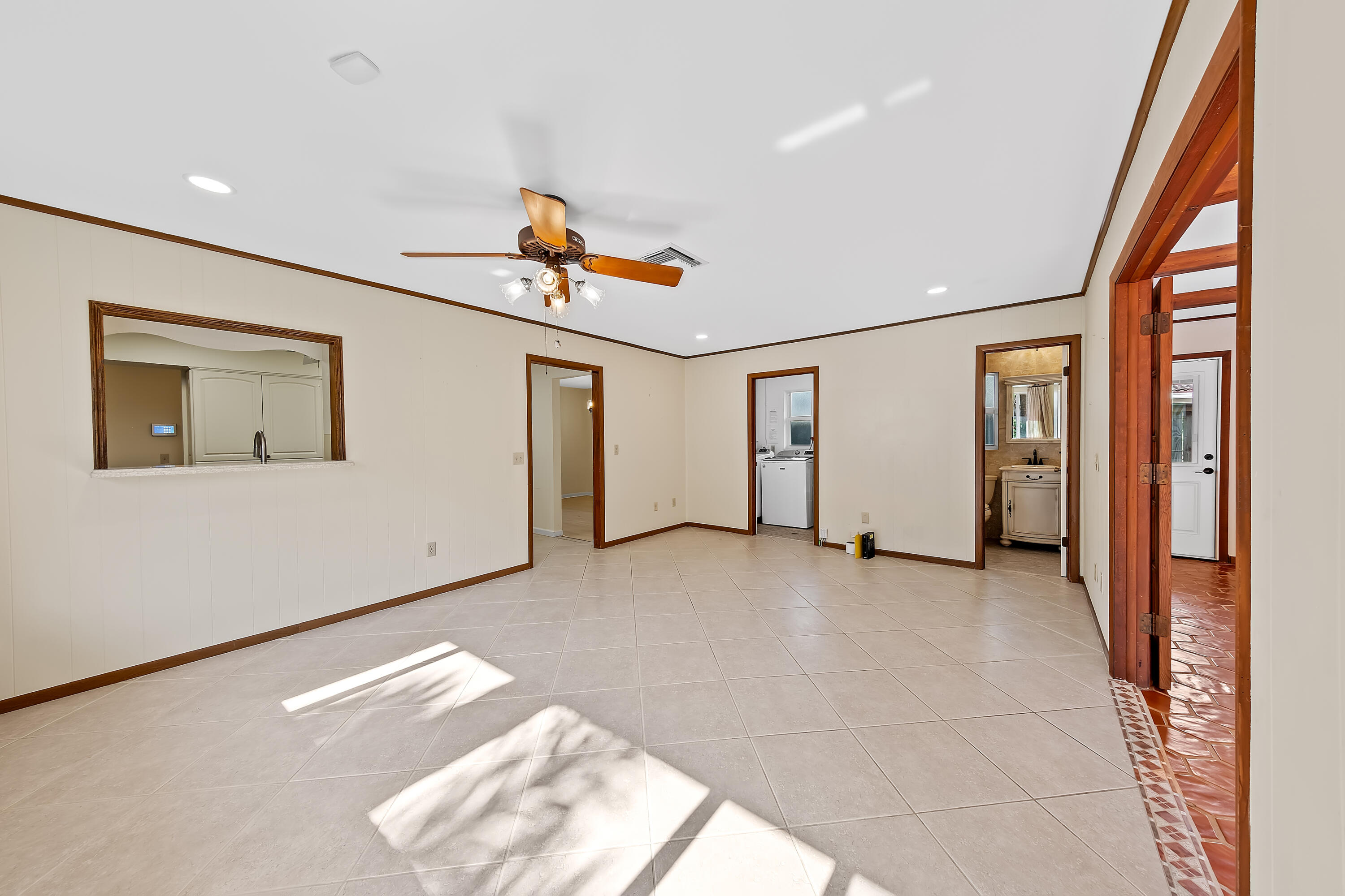 129 Alhambra, West Palm Beach FL 33405