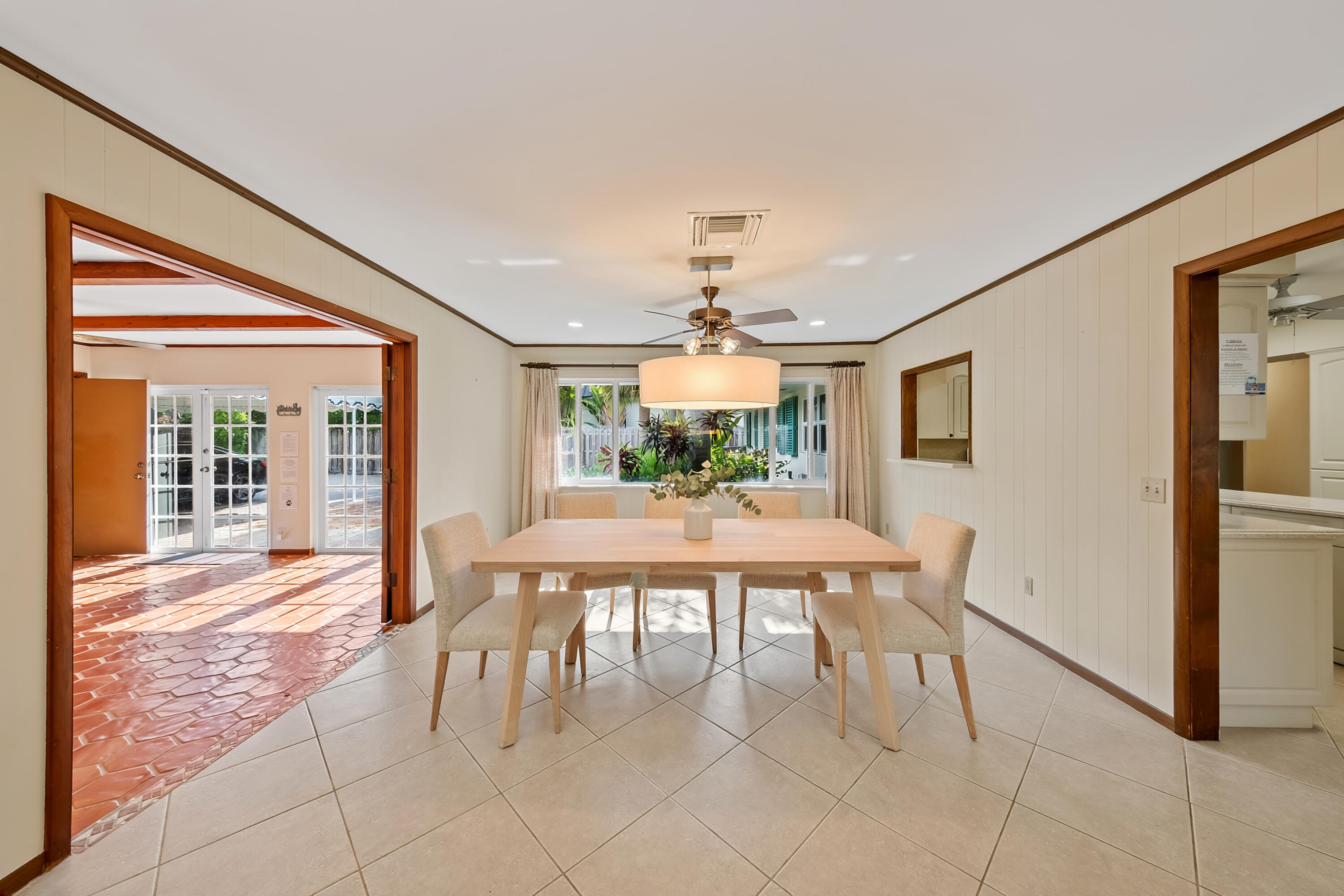 129 Alhambra, West Palm Beach FL 33405
