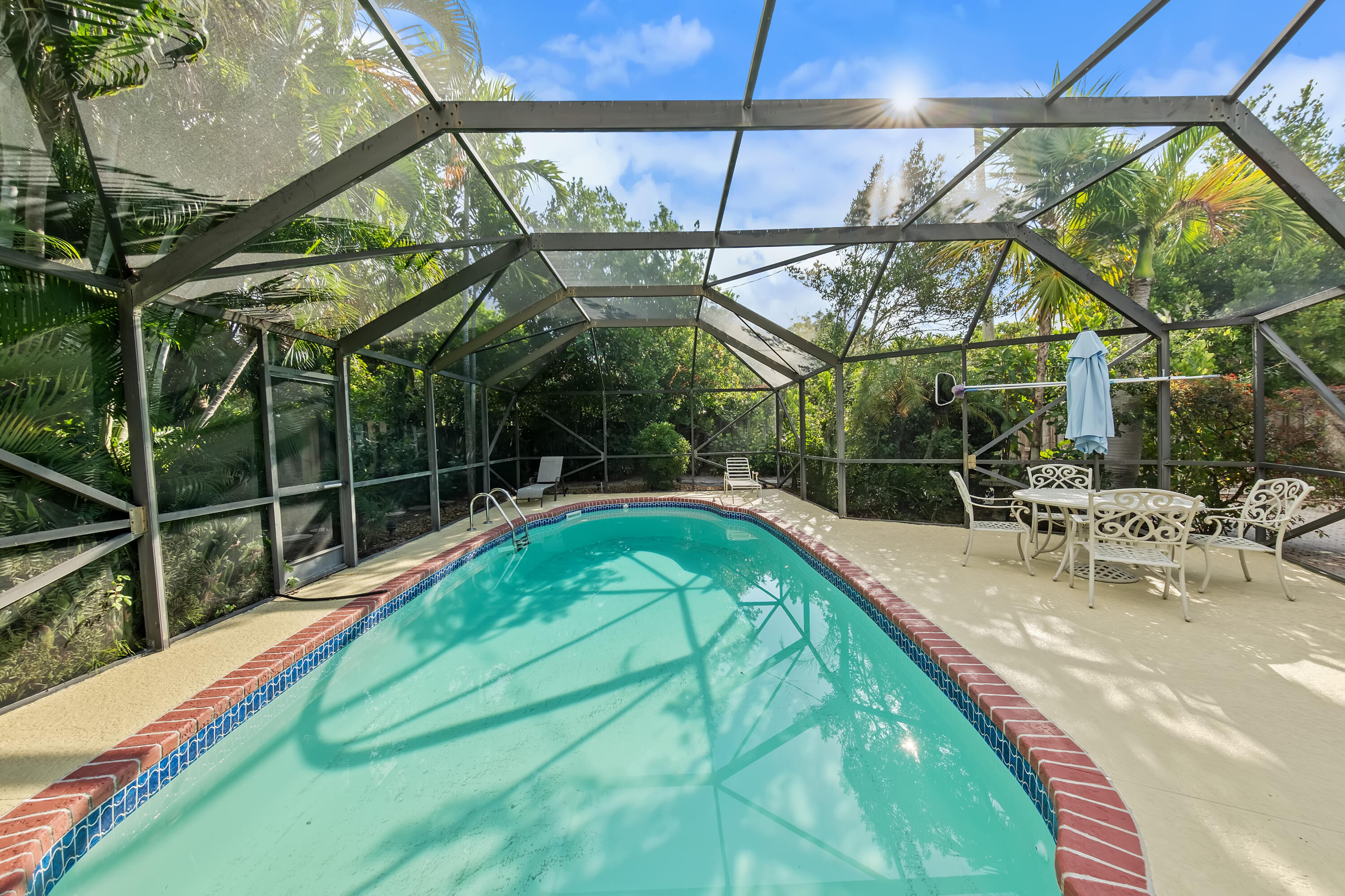 129 Alhambra, West Palm Beach FL 33405