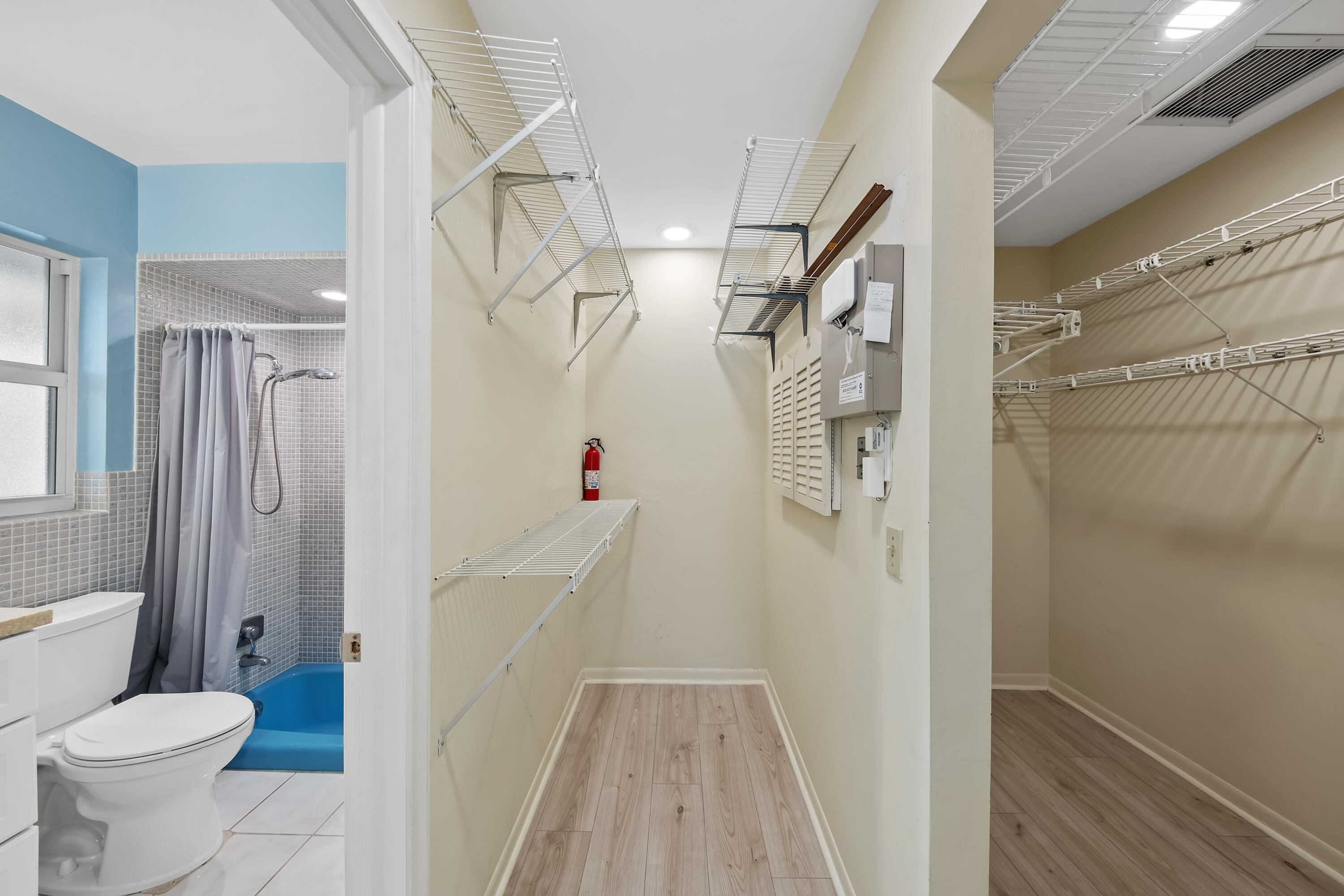 129 Alhambra, West Palm Beach FL 33405