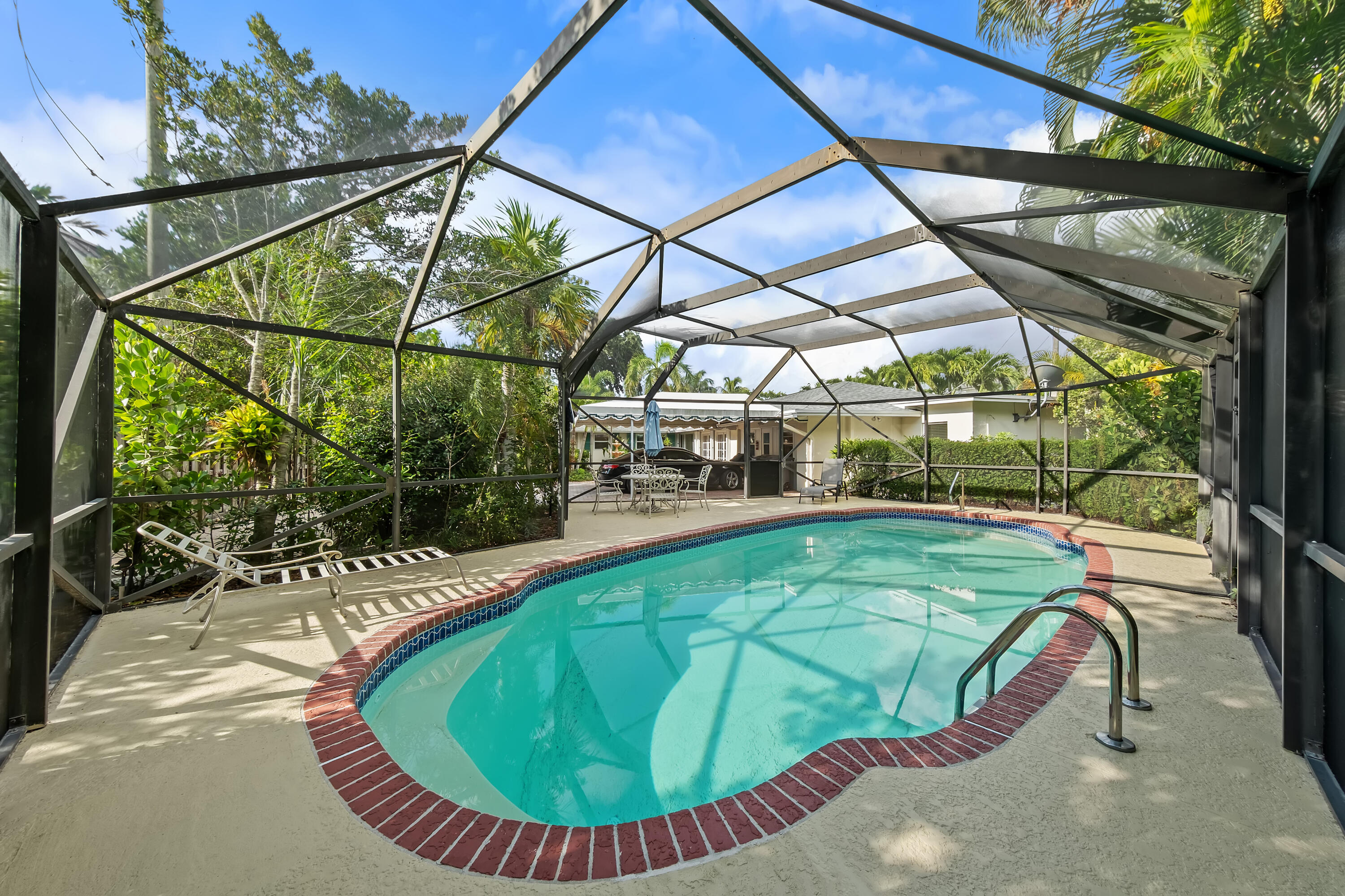 129 Alhambra, West Palm Beach FL 33405