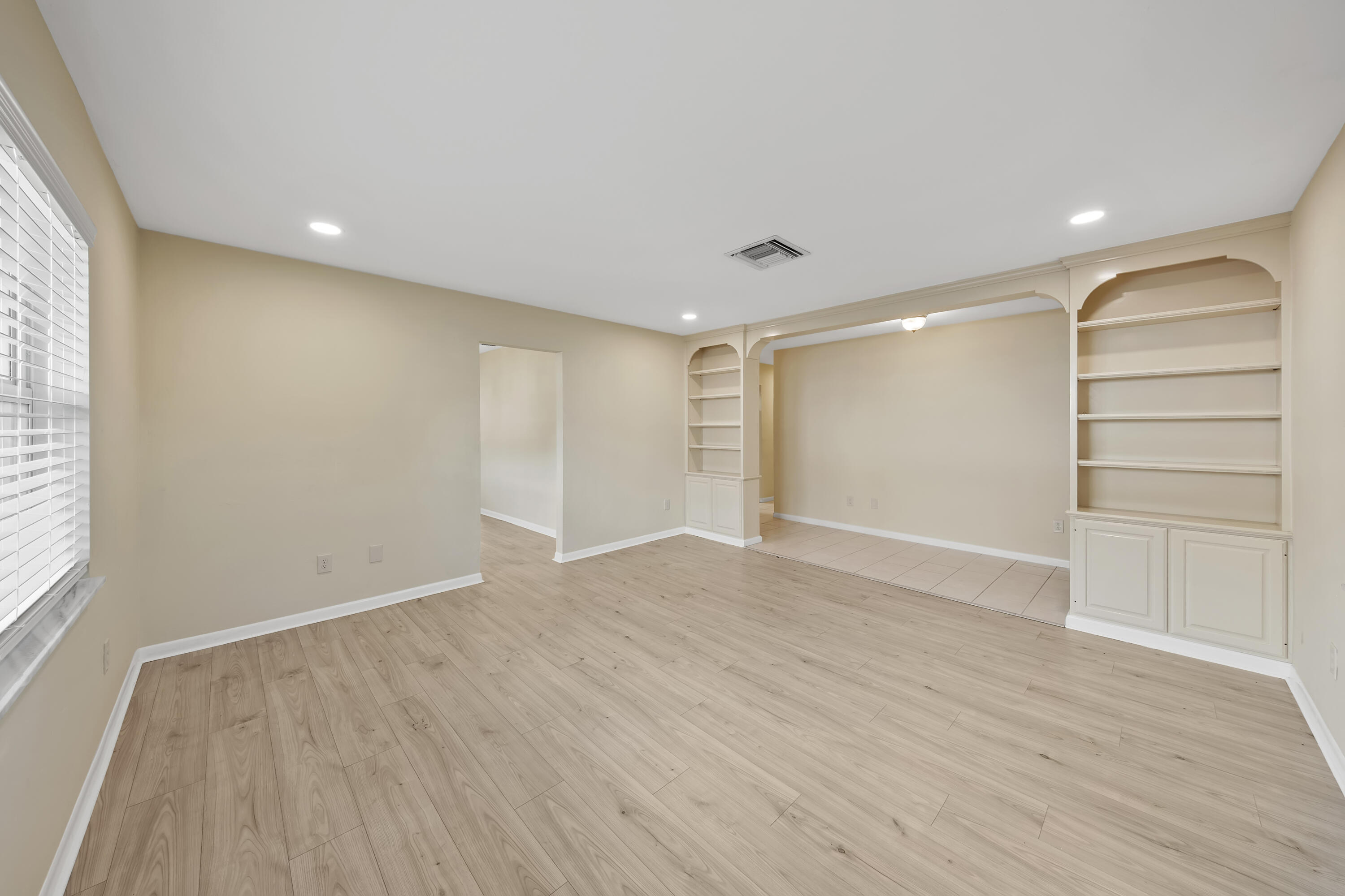 129 Alhambra, West Palm Beach FL 33405