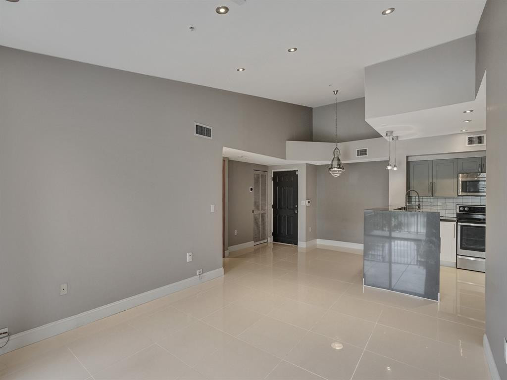 2351 W PRESERVE #303, Miramar FL 33025