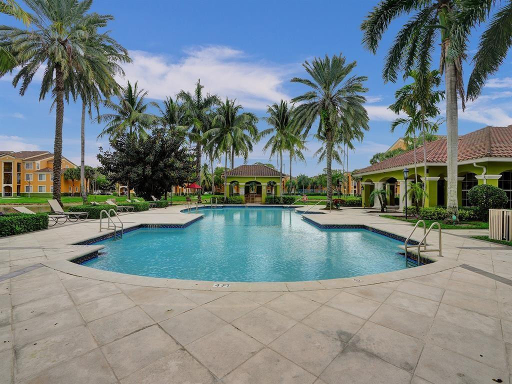 2351 W PRESERVE #303, Miramar FL 33025