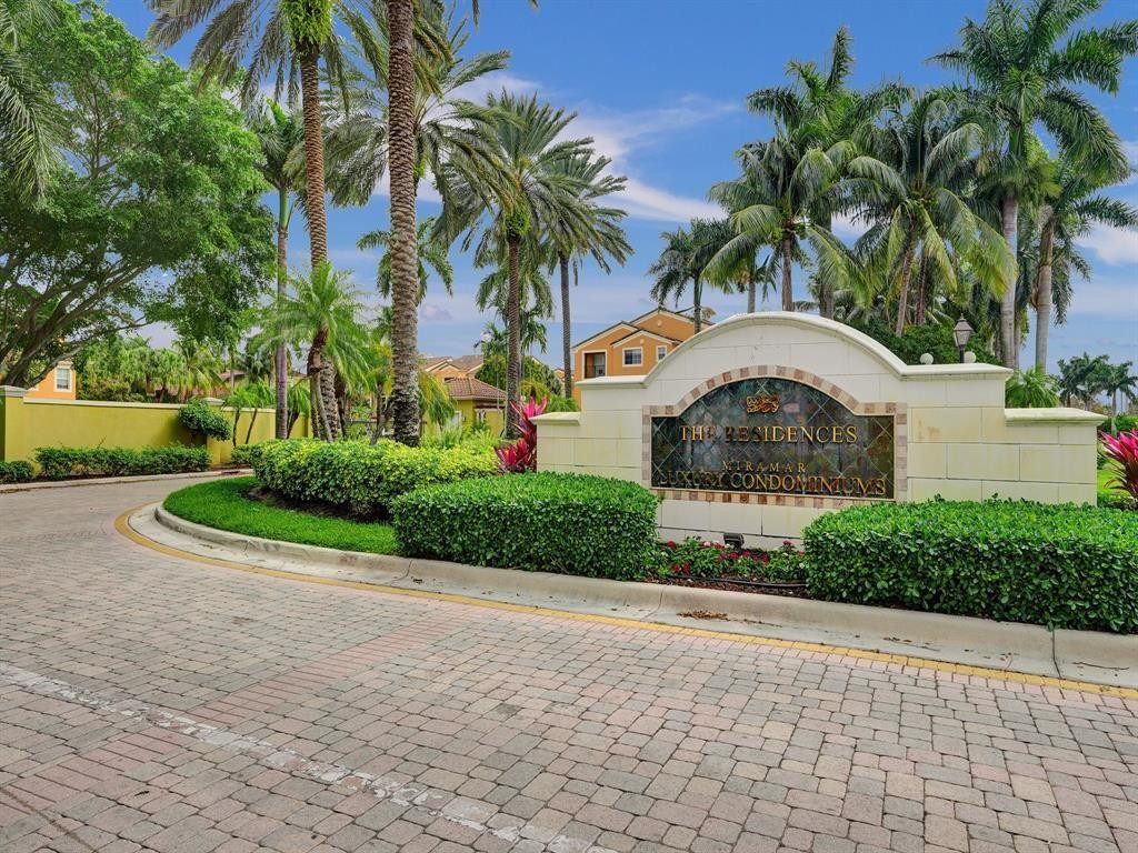 2351 W PRESERVE #303, Miramar FL 33025