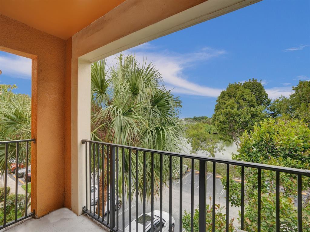 2351 W PRESERVE #303, Miramar FL 33025