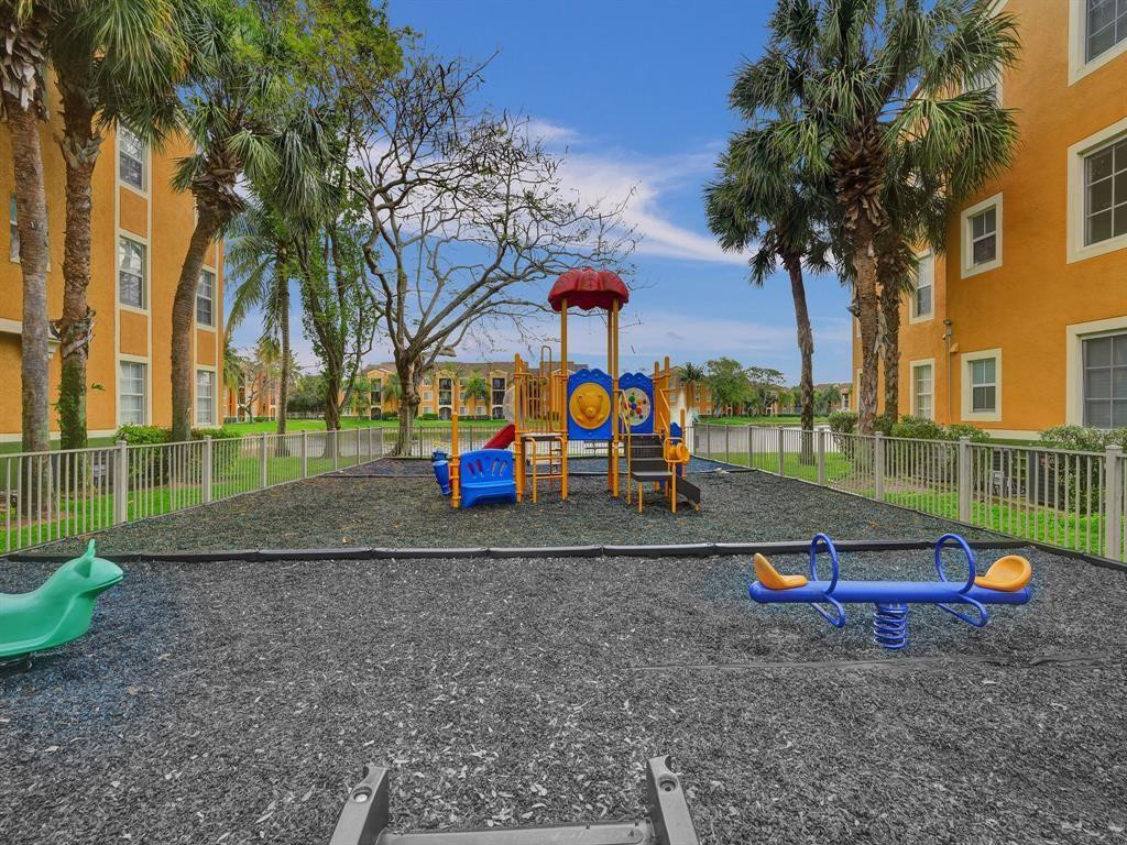2351 W PRESERVE #303, Miramar FL 33025