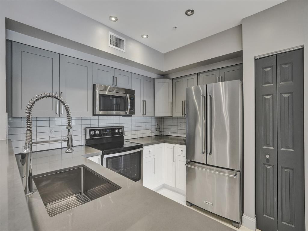 2351 W PRESERVE #303, Miramar FL 33025