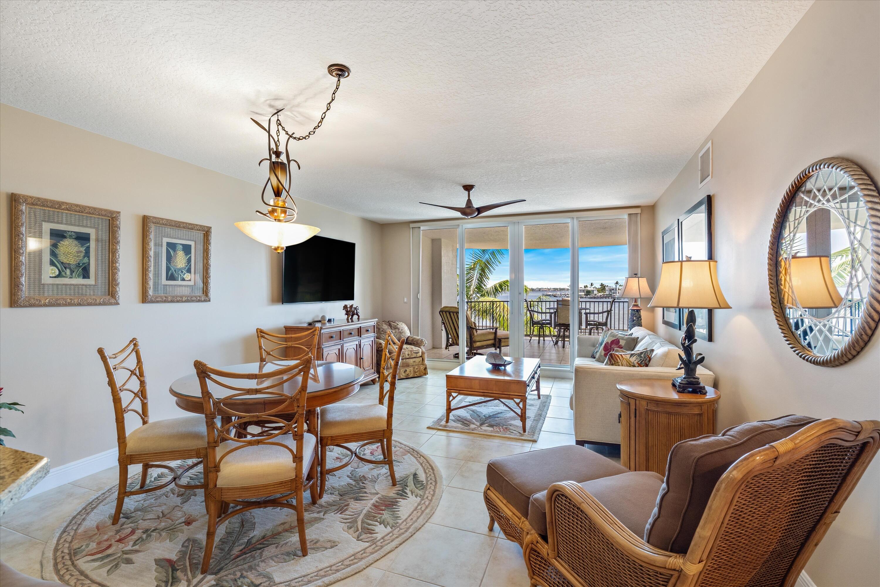 2700 N FEDERAL #306, Boynton Beach FL 33435