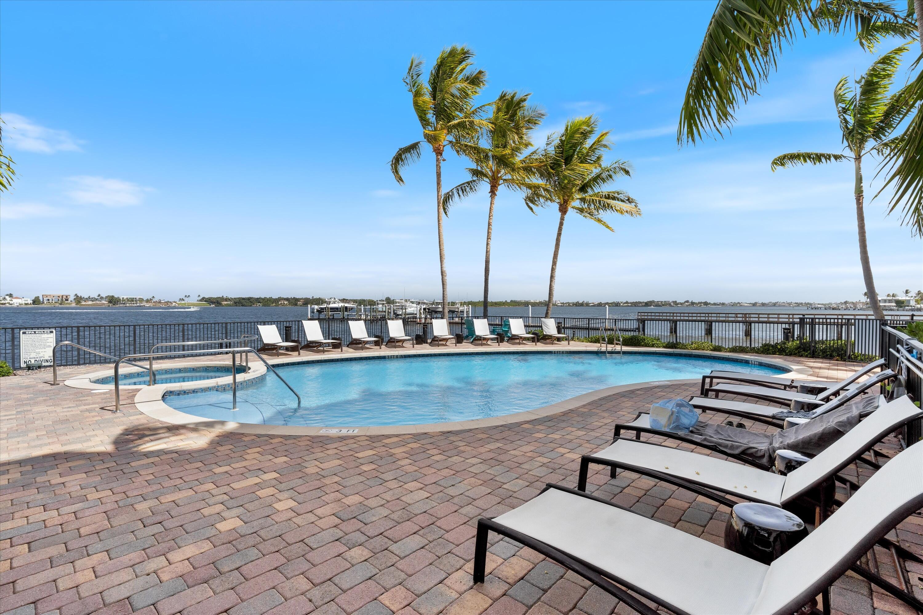 2700 N FEDERAL #306, Boynton Beach FL 33435