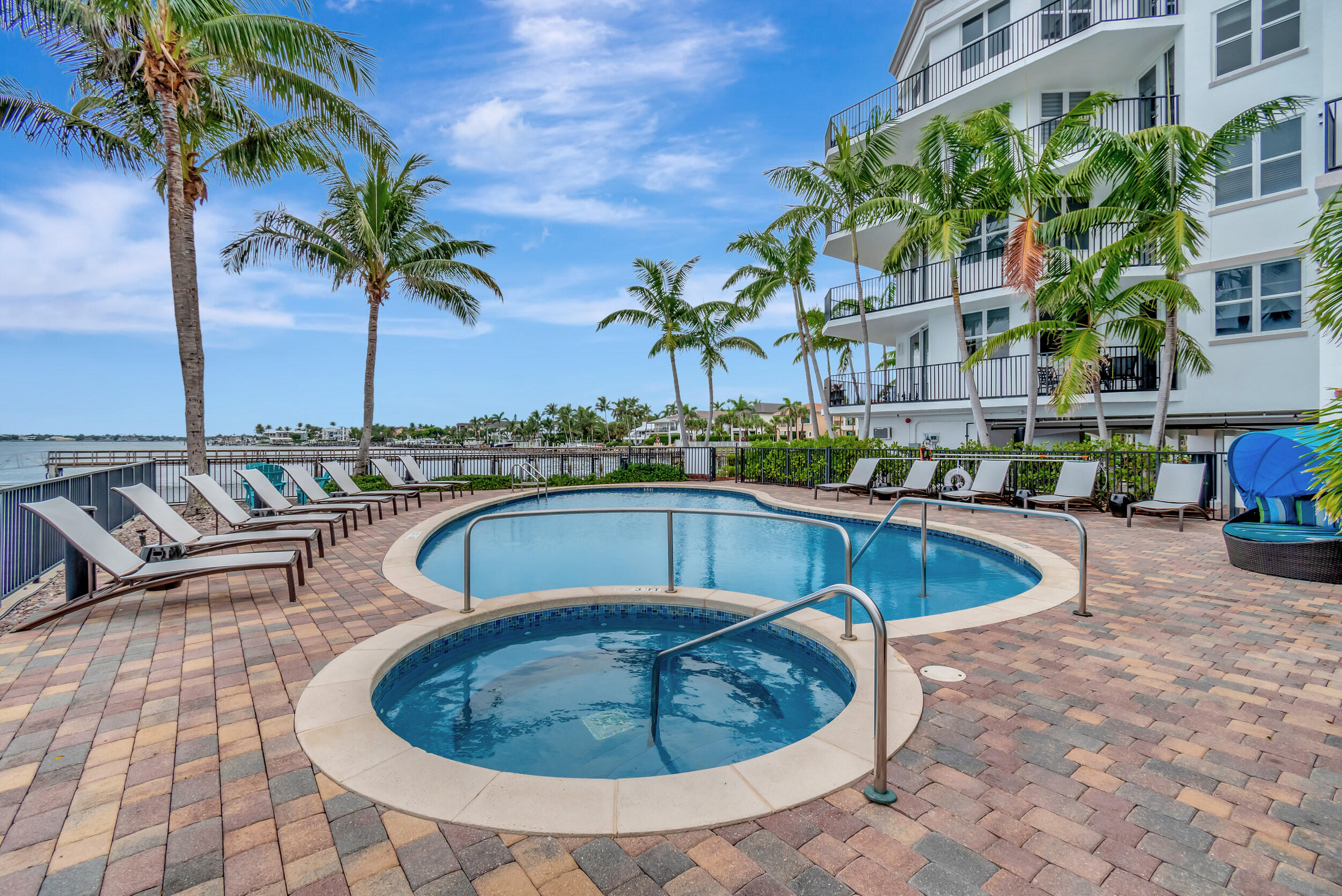 2700 N FEDERAL #306, Boynton Beach FL 33435