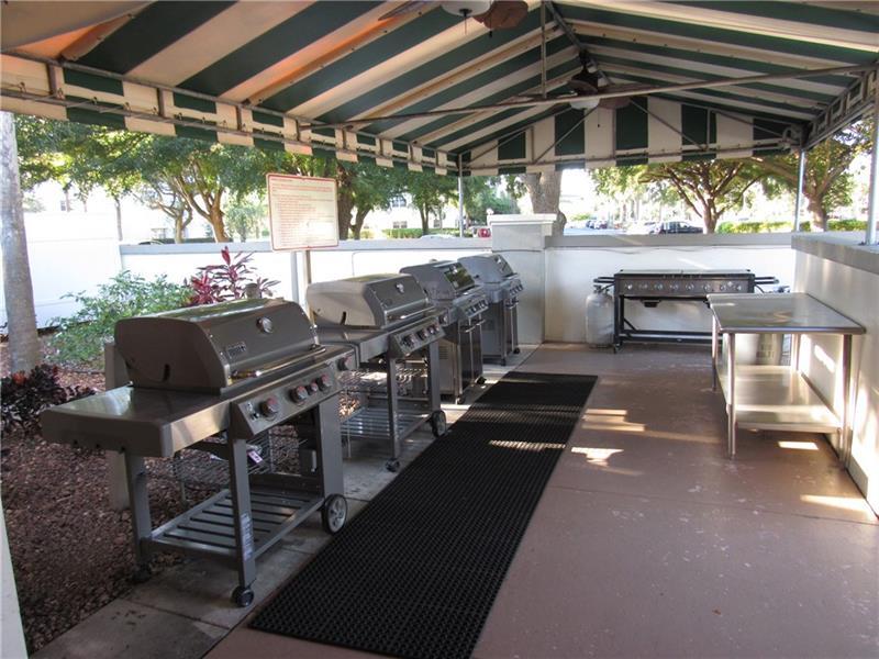 2903 VICTORIA #O4, Coconut Creek FL 33066
