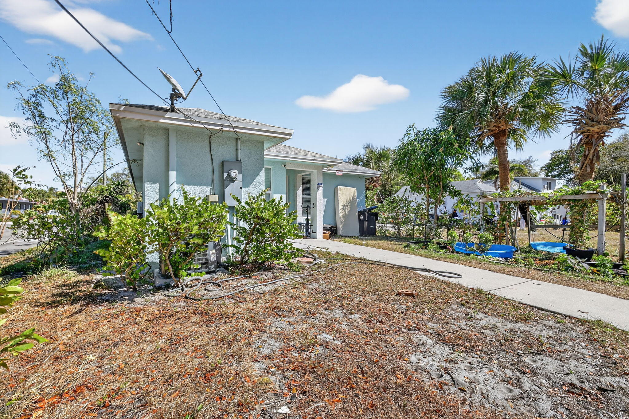 231 N H, Lake Worth FL 33460