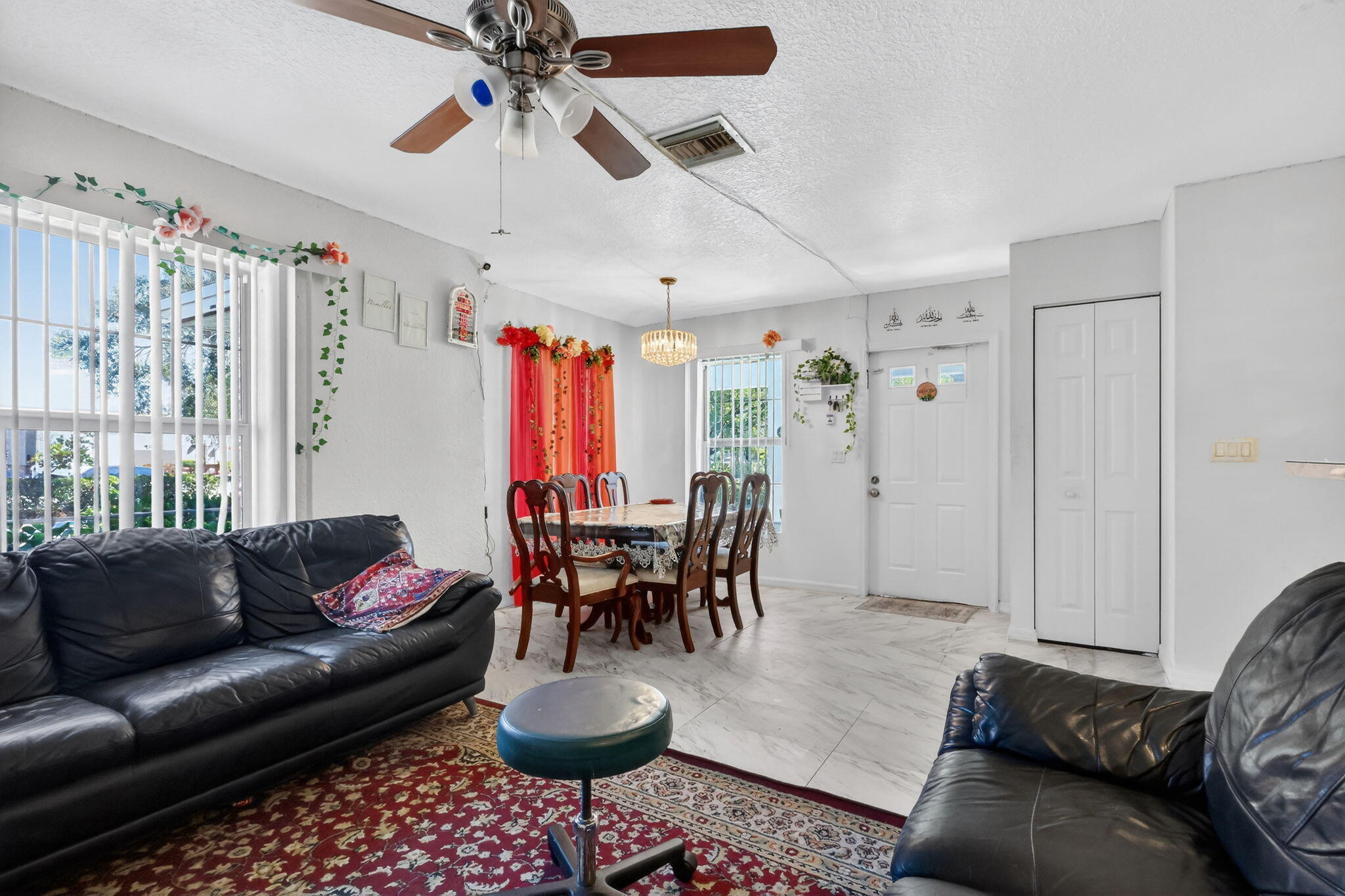 231 N H, Lake Worth FL 33460