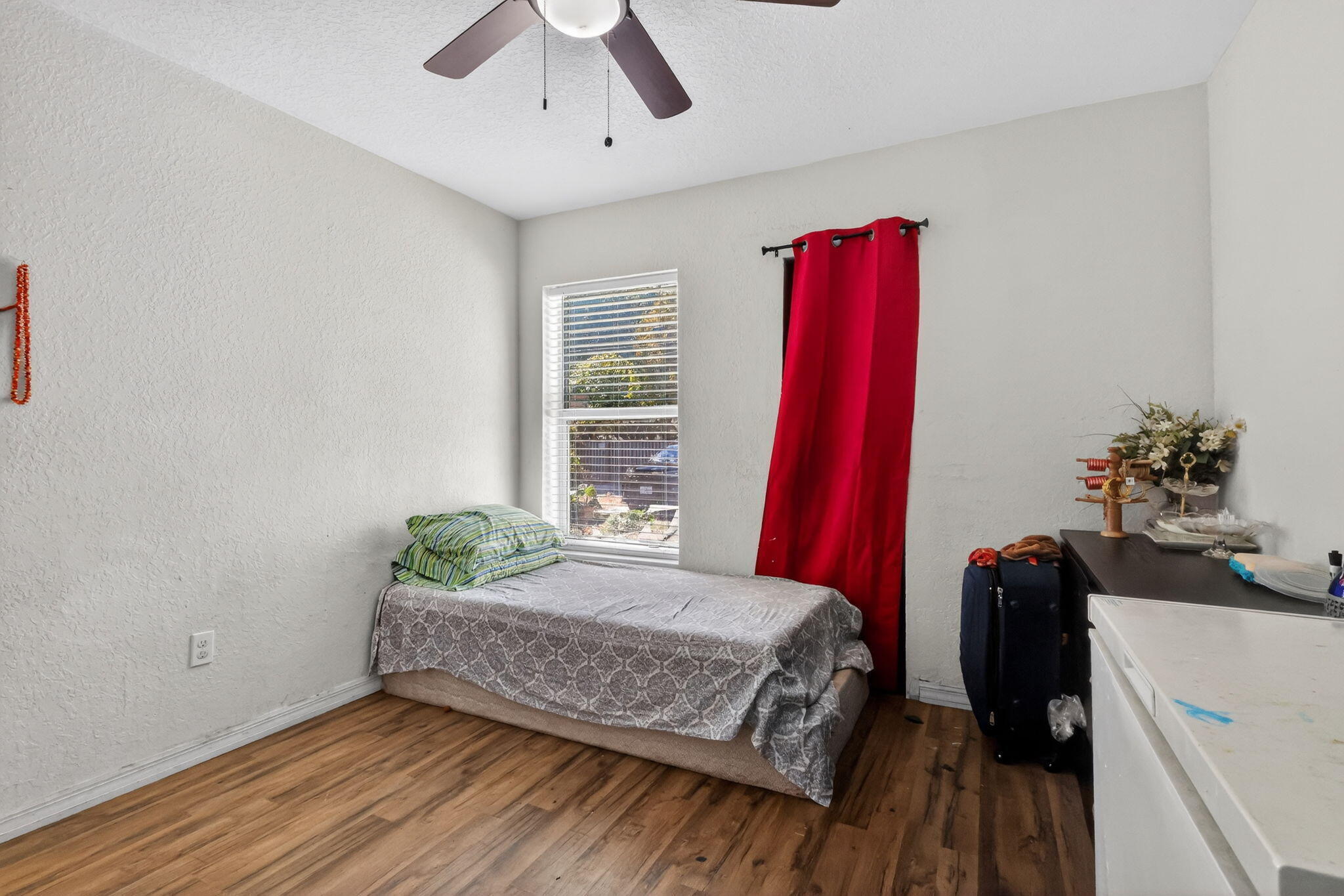 231 N H, Lake Worth FL 33460