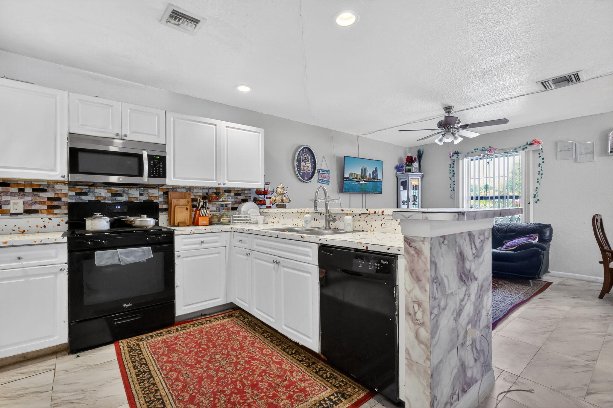 231 N H, Lake Worth FL 33460