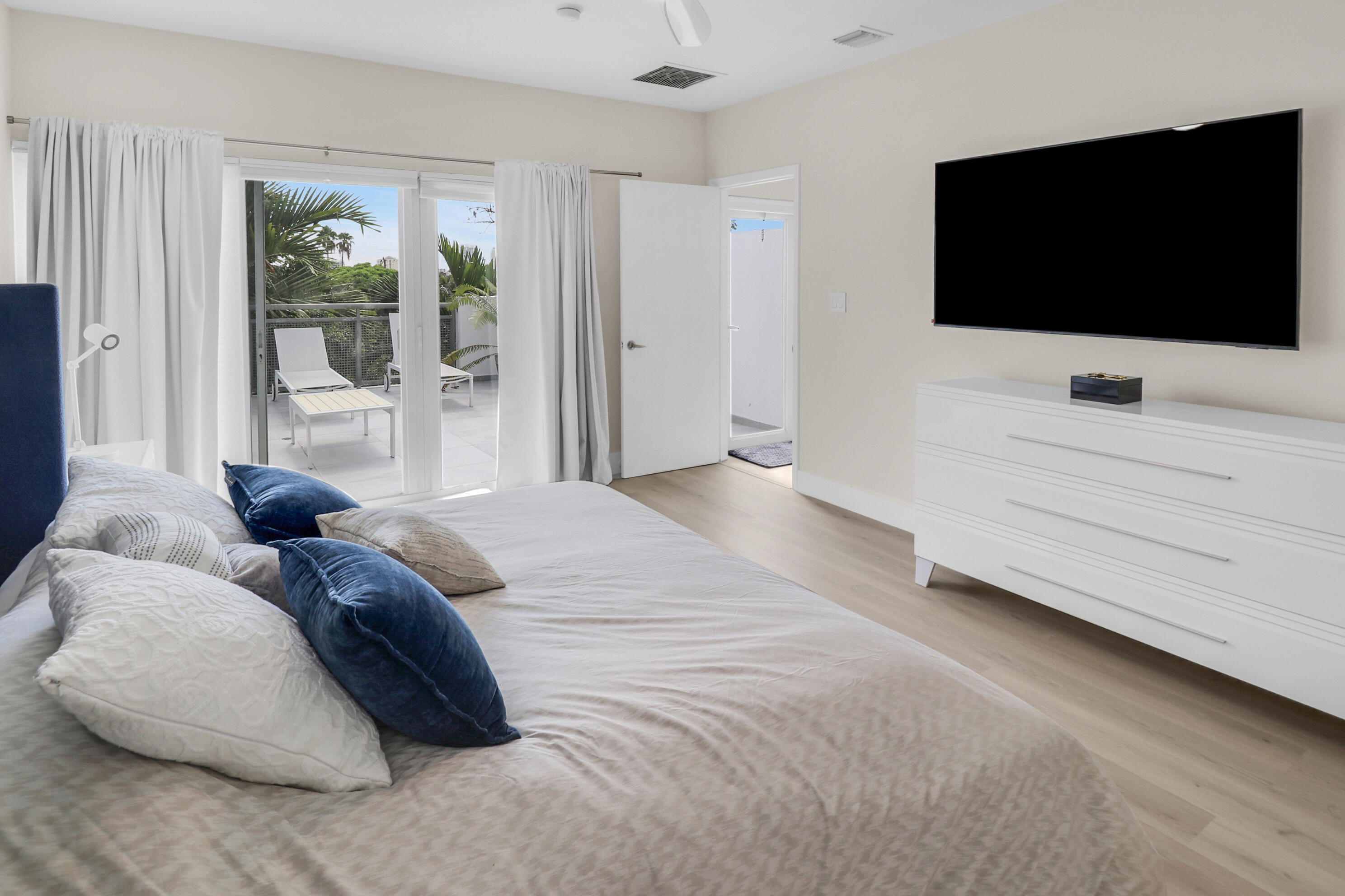814 NE 19TH, Fort Lauderdale FL 33304