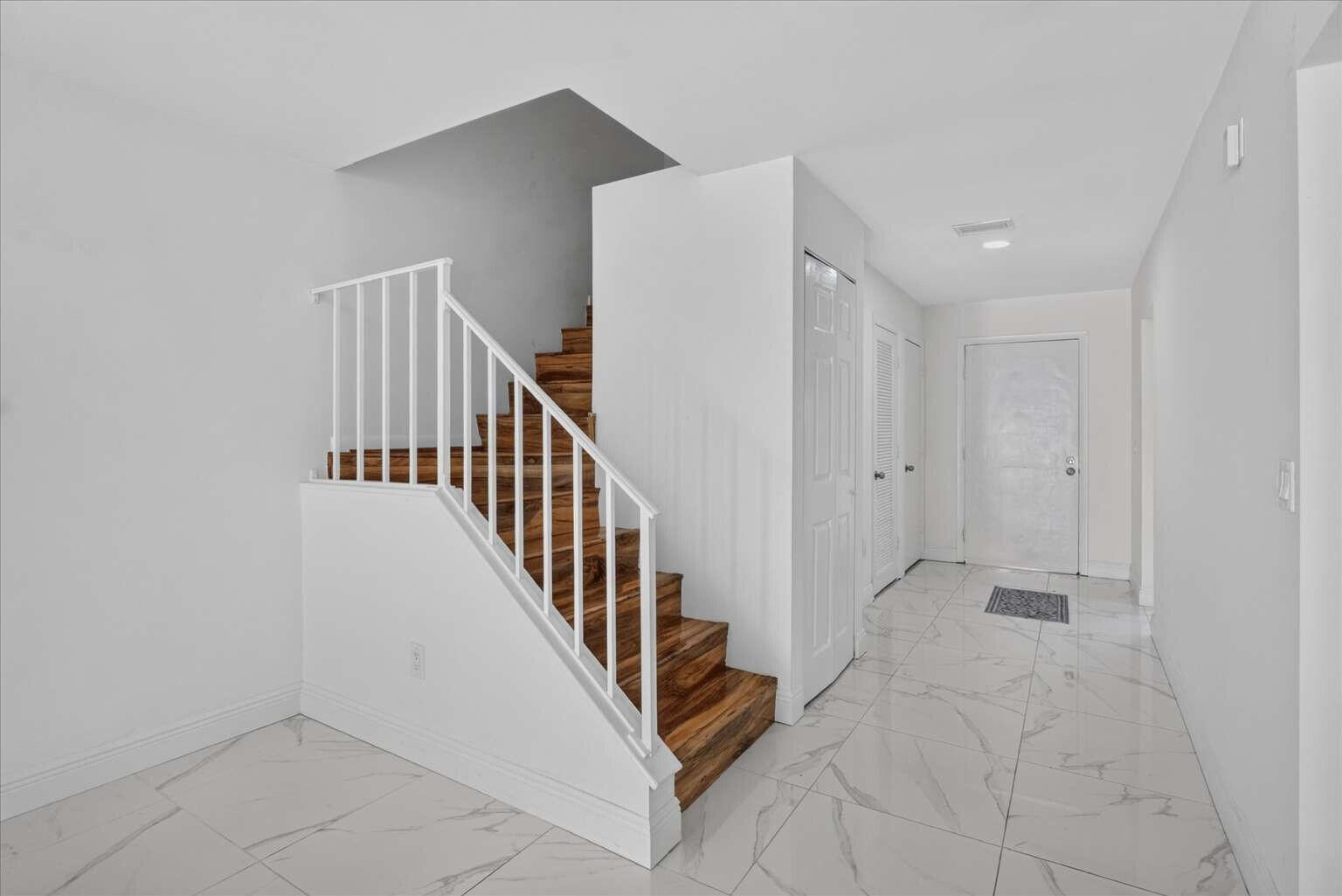 21682 Cypress #11d, Boca Raton FL 33433