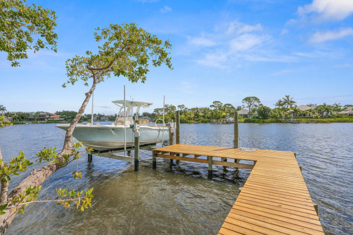 35 Saddleback, Jupiter FL 33469