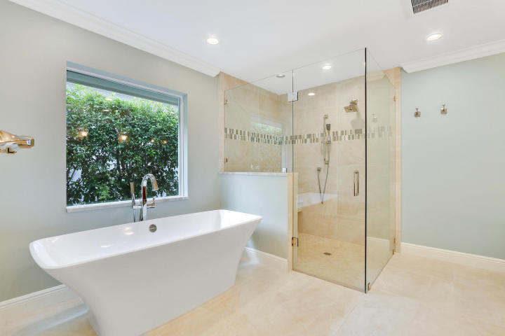 35 Saddleback, Jupiter FL 33469
