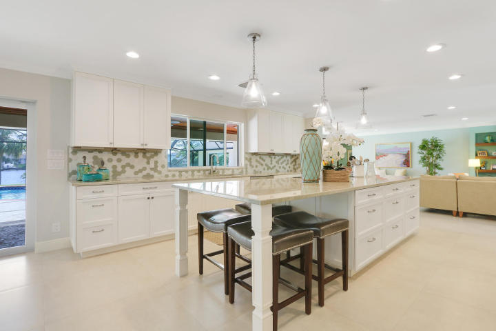 35 Saddleback, Jupiter FL 33469