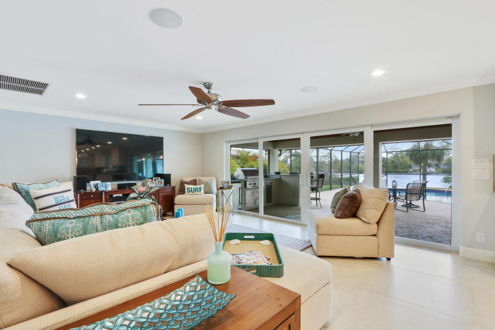35 Saddleback, Jupiter FL 33469