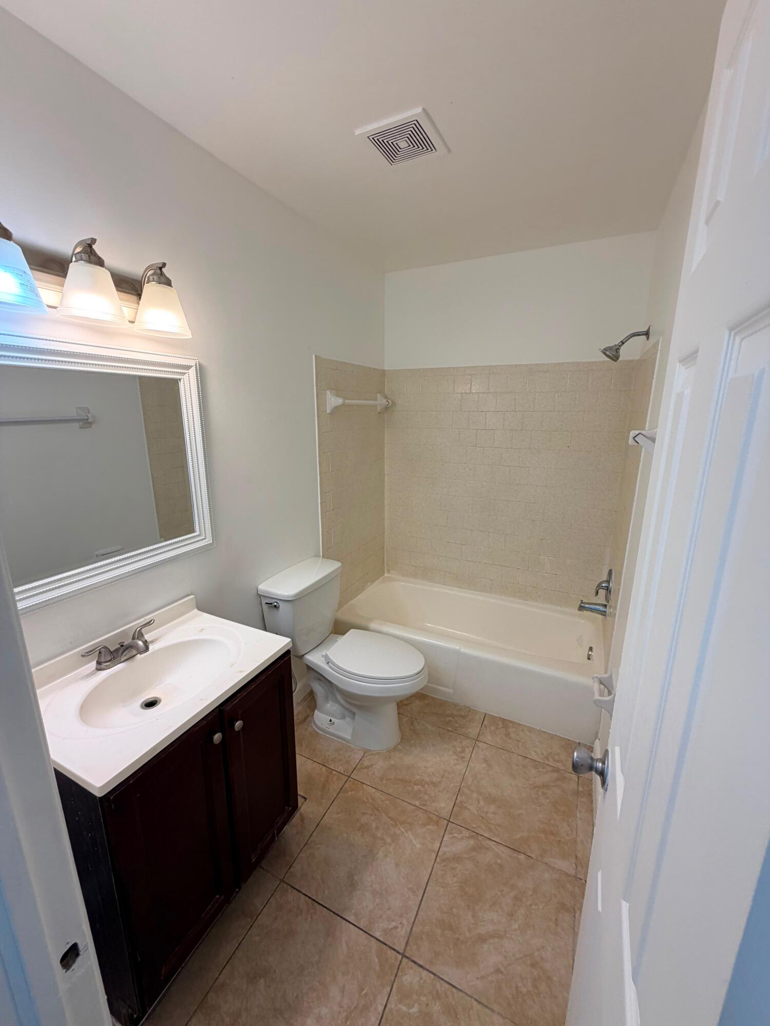 1130 N F #A, Lake Worth FL 33460