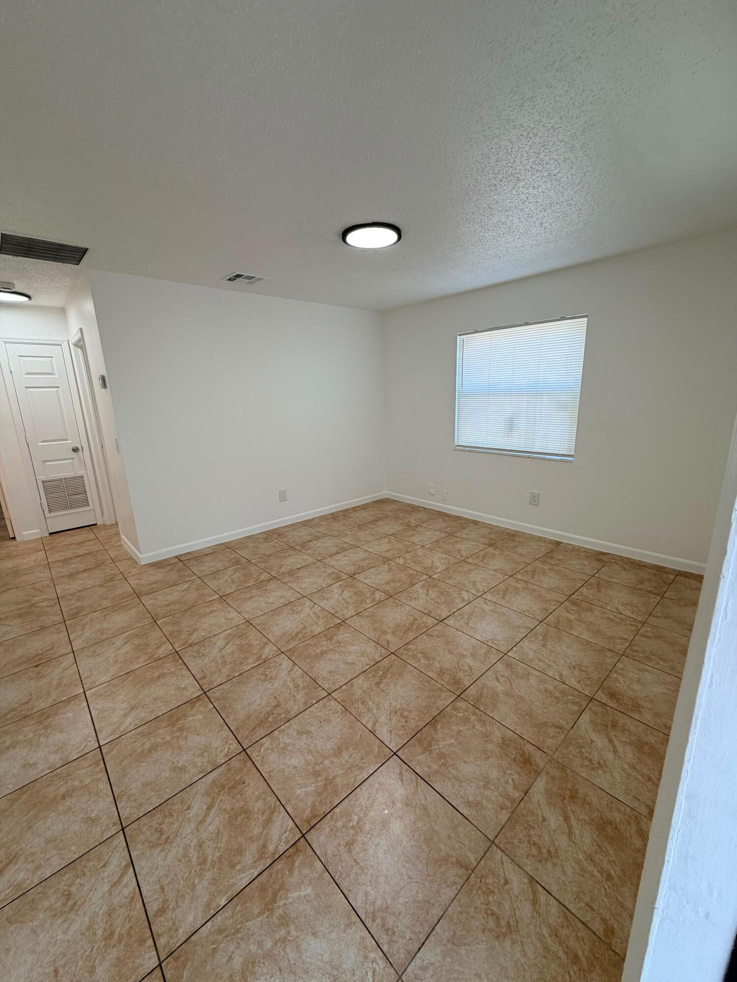 1130 N F #A, Lake Worth FL 33460