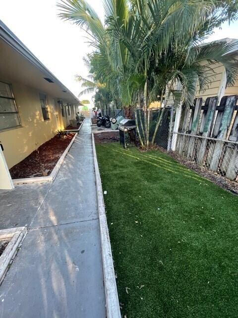 1130 N F #A, Lake Worth FL 33460