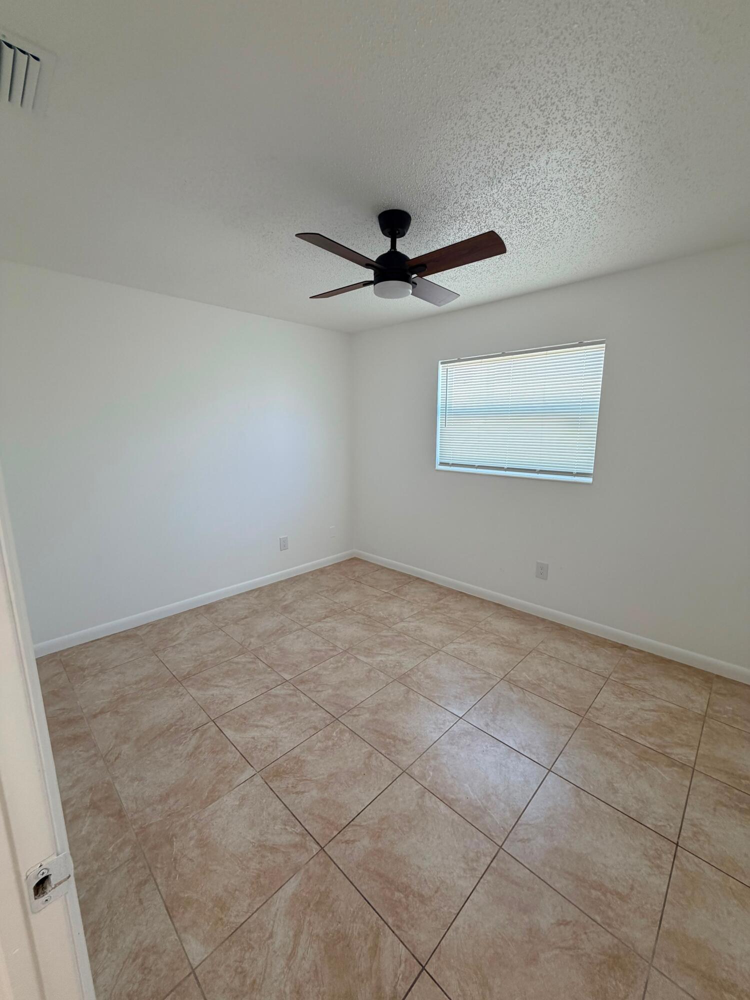 1130 N F #A, Lake Worth FL 33460