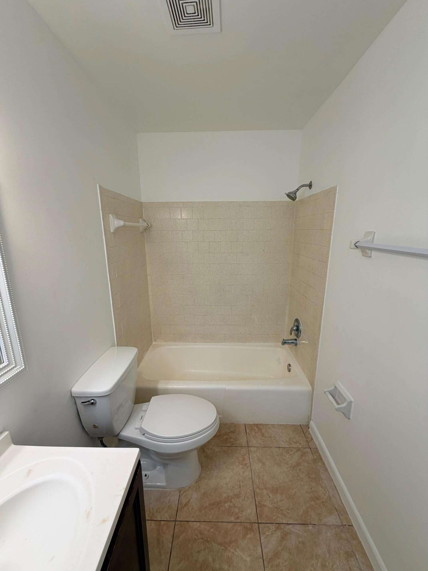 1130 N F #A, Lake Worth FL 33460