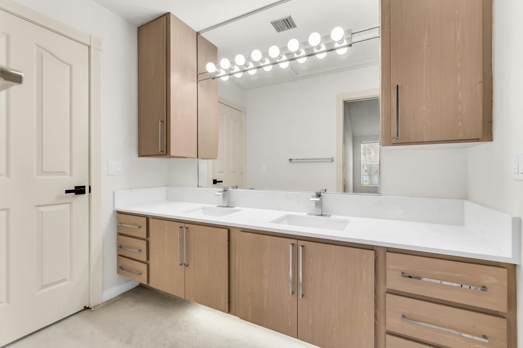 8120 NORTHBORO #20A, Lake Clarke Shores FL 33406
