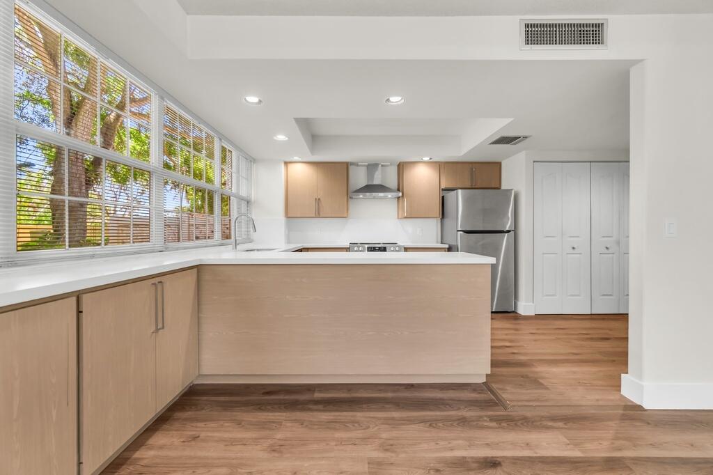 8120 NORTHBORO #20A, Lake Clarke Shores FL 33406